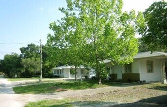 Building Photo - Maplenut Way, 1117 S