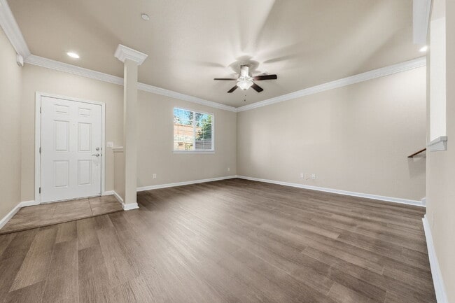 Building Photo - 669 Mission De Oro Dr