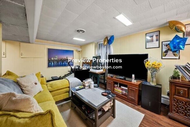 Building Photo - 41 Donnybrook Rd