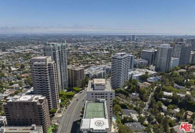 Building Photo - 10535 Wilshire Blvd