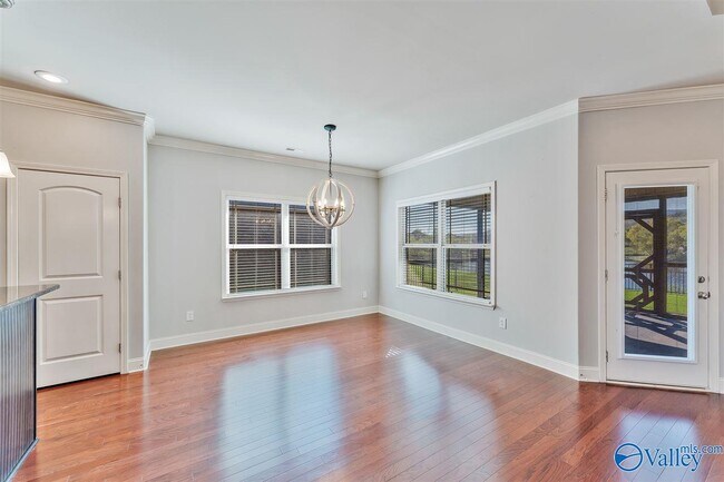 Building Photo - 3028 Greenway Cir SE