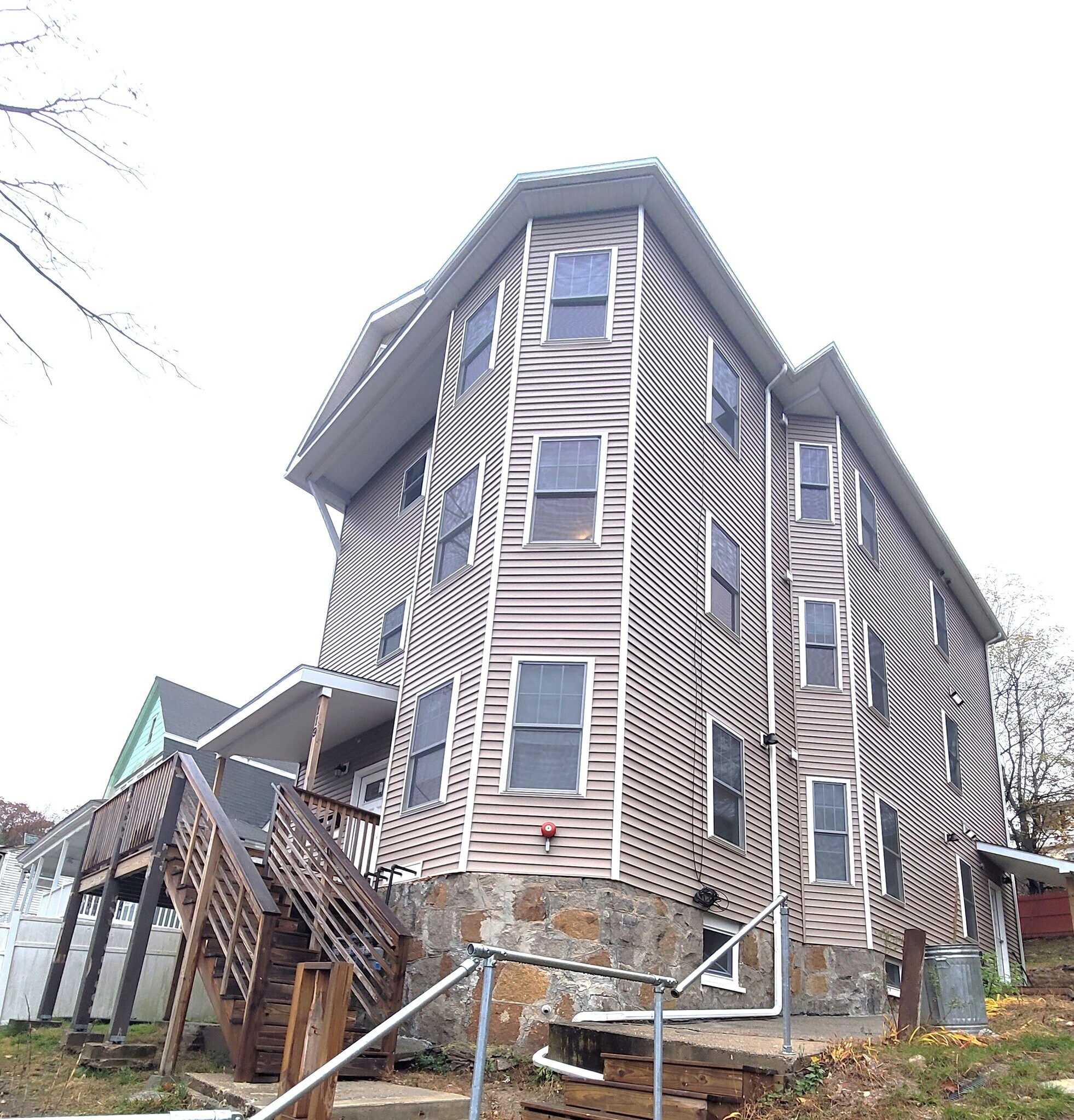 Building Photo - 119 Rodney St