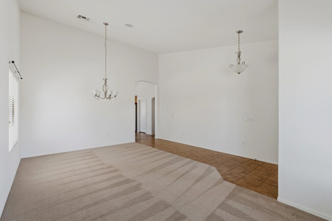 Building Photo - 677 W Pizzicato Ln
