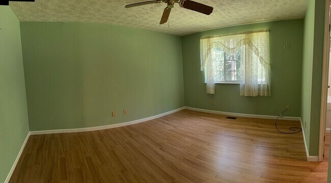 Building Photo - 6775 Windfaire Dr