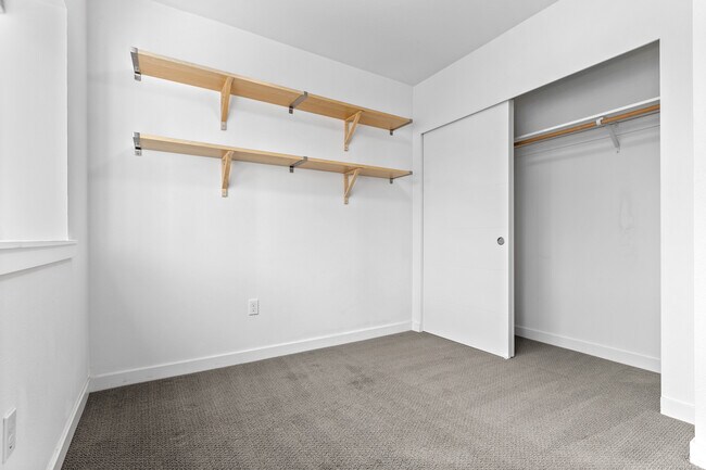 Building Photo - 4244 S Greenbelt Station Dr