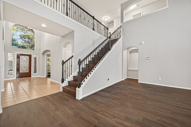 Building Photo - 2810 Shadow Canyon Ln