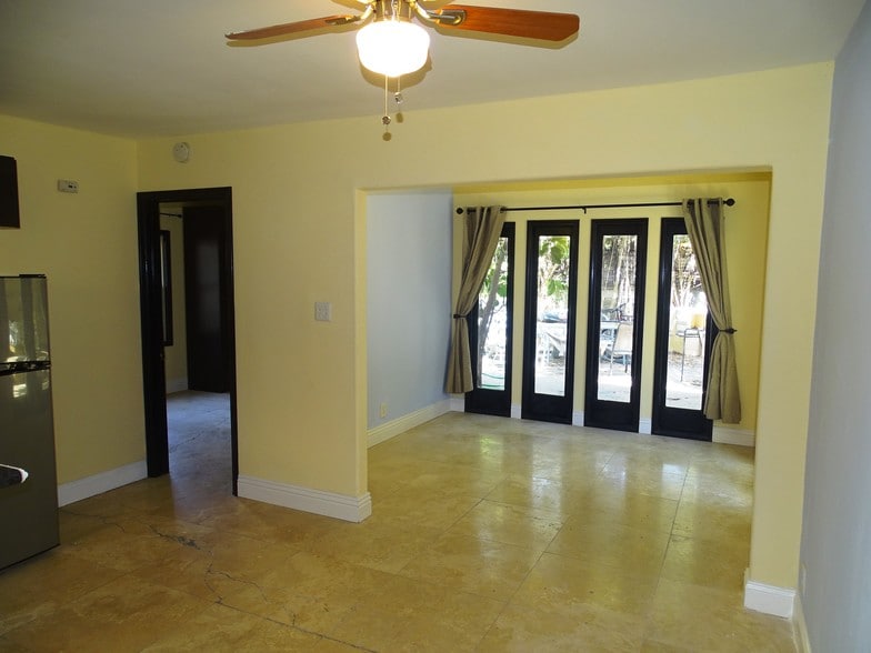 Building Photo - 5541 Shirley Ave