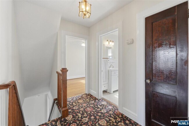 Building Photo - 54 Pomander Walk