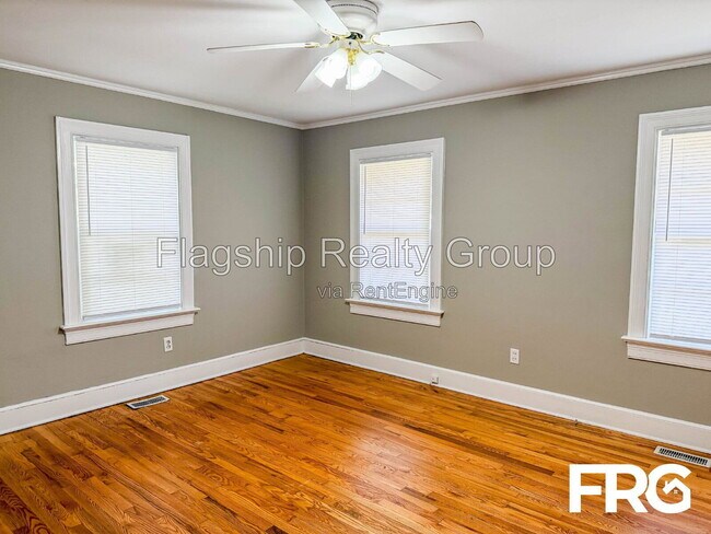 Building Photo - 613 Pittman St