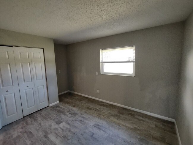 Building Photo - Indian Trails 3 Bedroom 2 Bath!