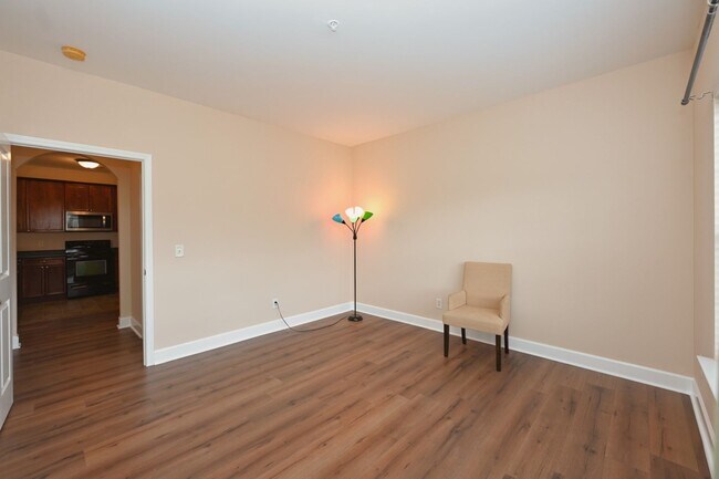 Building Photo - **PRISTINE GARDEN-LEVEL CONDO ON THE FIRST LEVEL NEAR PAVILION AND COMMUNITY GREEN SPACE**