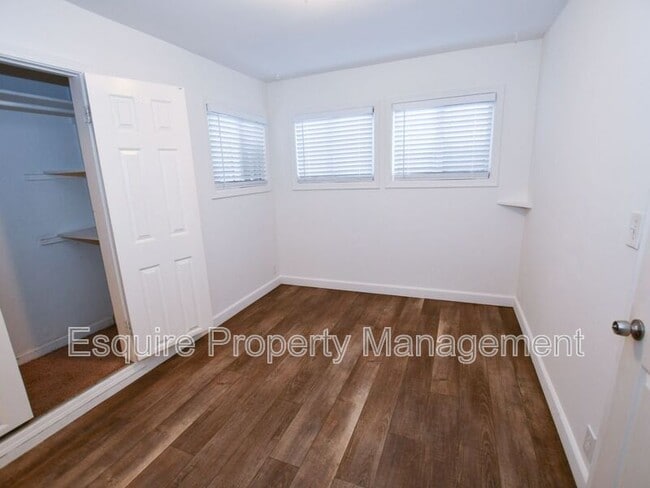 Building Photo - 11119 Rosal Ln