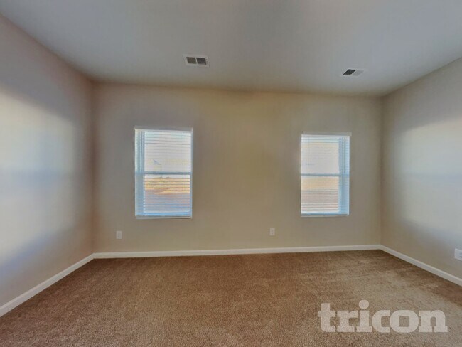 Building Photo - 3941 Cowen St