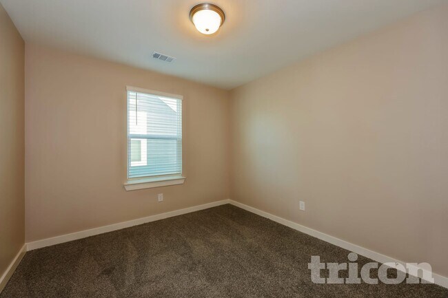 Building Photo - 4314 Stonybrooke Dr