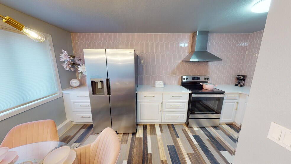 Building Photo - 21 Woodmere Ct