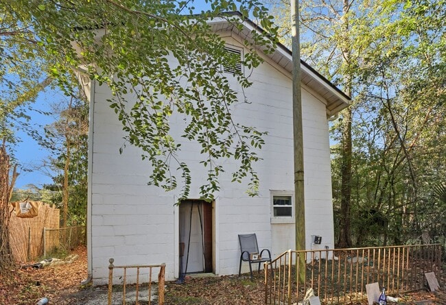 Building Photo - 1303 E 33rd St