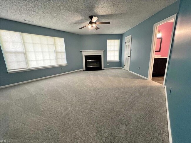 Building Photo - 4930 Cypress Point Cir