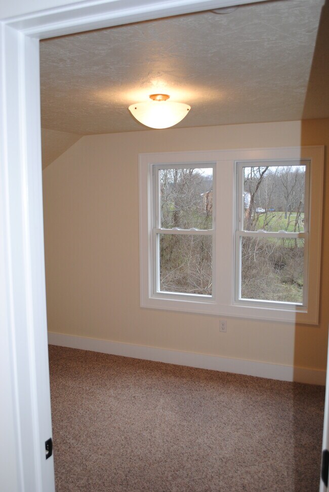 Building Photo - 333 Cecil Henderson Rd