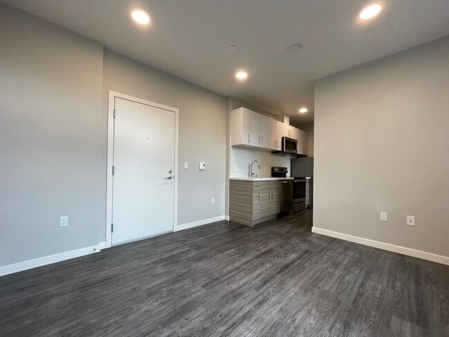 Interior Photo - Sylvan Court