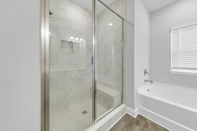 Building Photo - Hammock Oaks Estate Available in February!