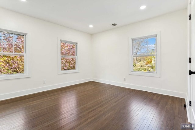 Building Photo - 648 E Broad St