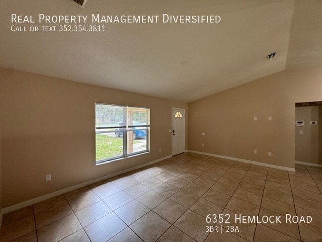 Building Photo - 6352 Hemlock Rd