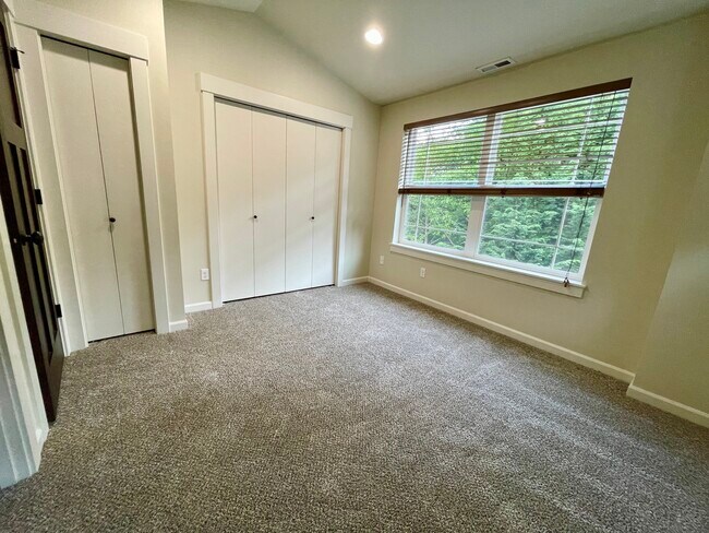 Building Photo - 17831 NE 95th Ct