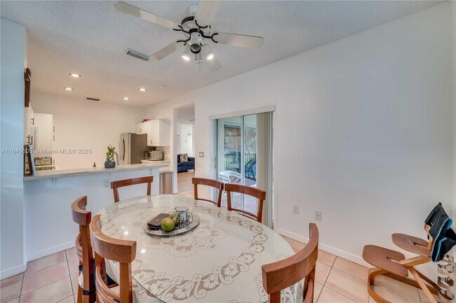 Building Photo - 16332 Malibu Dr
