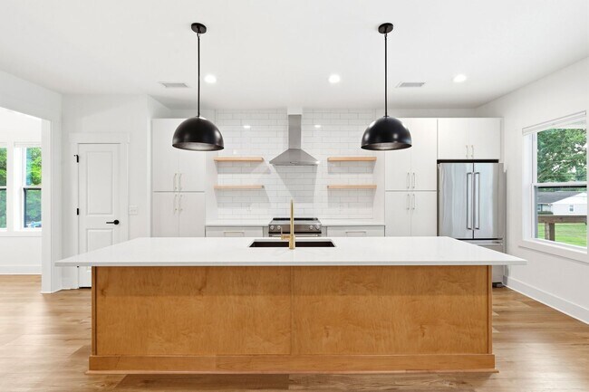 Building Photo - Custom Home in Seagate | 4 Bedrooms • 3 Bathrooms • Minutes to Wrightsville Beach