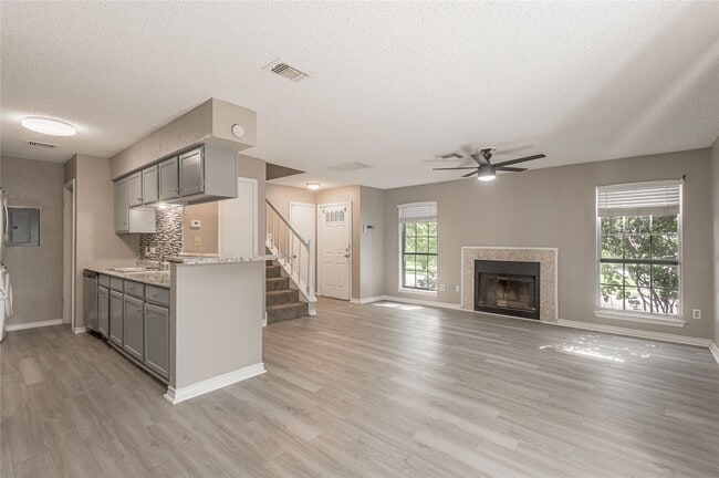 Building Photo - 1228 Ave O