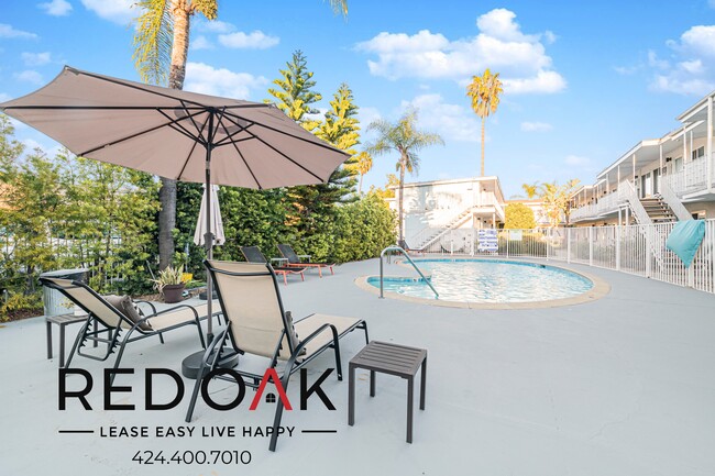 Building Photo - Beautiful One Bedroom with Hardwood Style ...