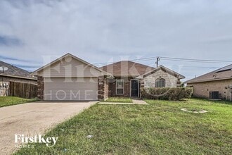 Building Photo - 260 Meadowcrest Dr