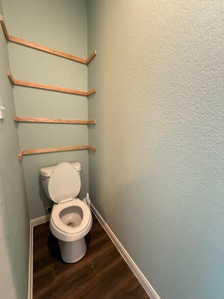 Building Photo - 23603 Maple Vista Ln