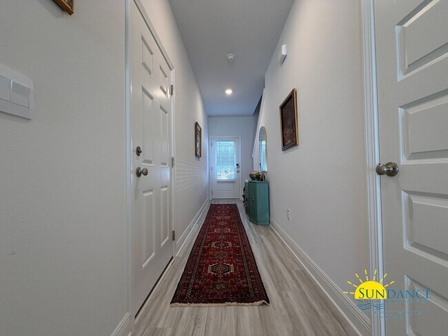 Building Photo - Comfortable & Convenient 2-Story Townhome in Santa Rosa Beach!