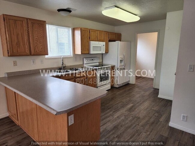 Primary Photo - NO deposit option available for qualified ...