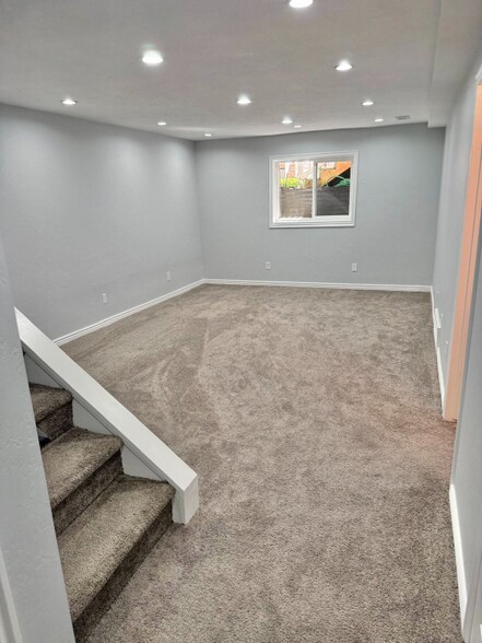 Building Photo - 8335 S 1050 E