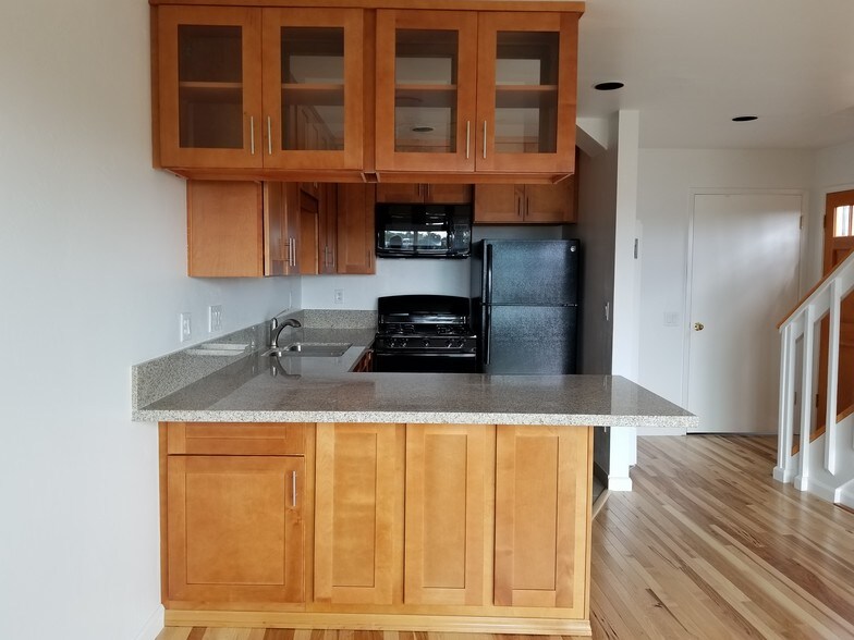 Kitchen - 216 The Cir