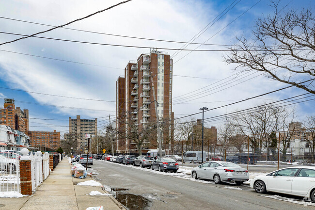 Neighborhood Context - Sea Park North