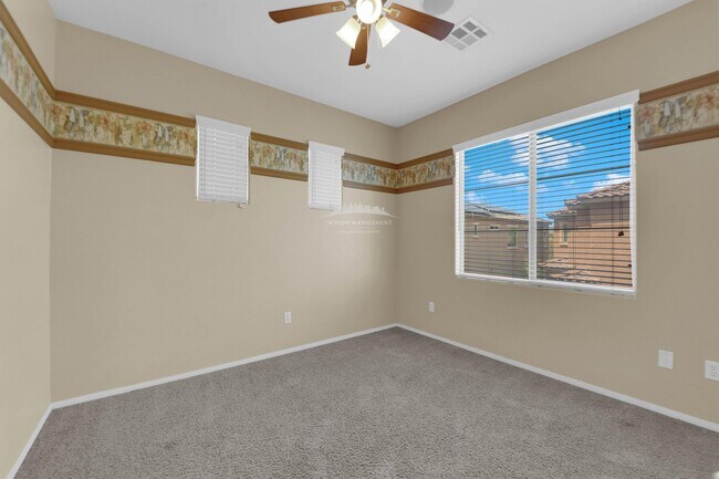 Building Photo - 680 Forest Peak St