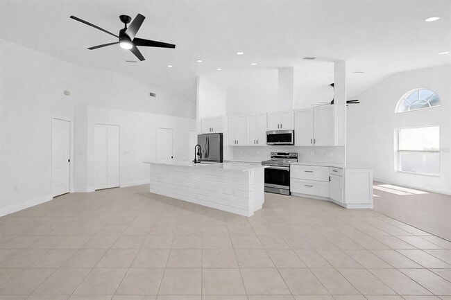 Building Photo - 6409 Stone River Rd