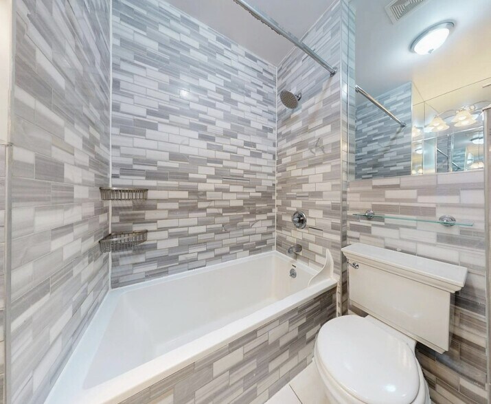 Building Photo - East 25th Street