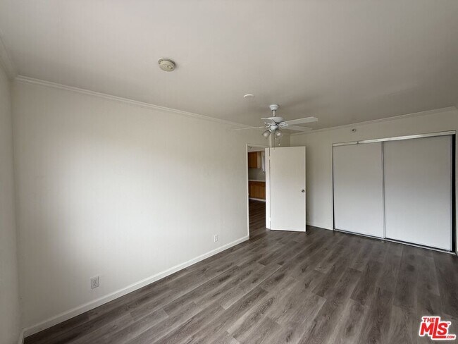 Building Photo - 1816 N Gramercy Pl