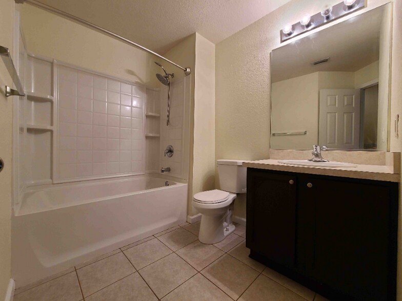 Building Photo - 4168 SW 43rd Cir