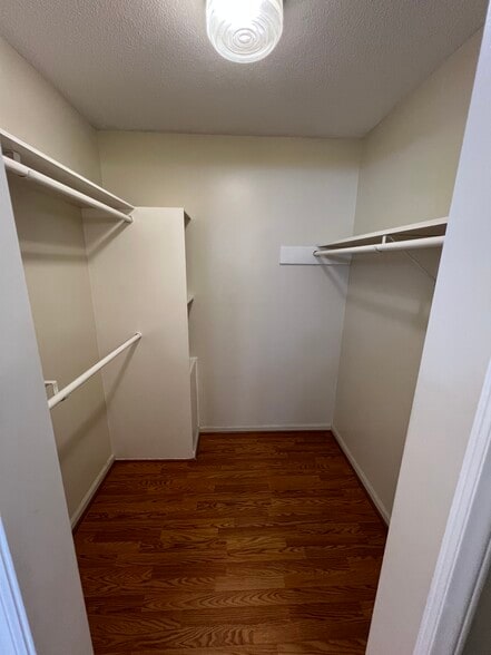 Building Photo - 4905 Heritage Dr