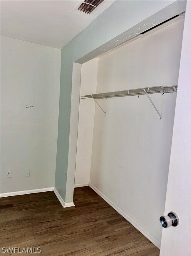 Building Photo - 824 Alderman St