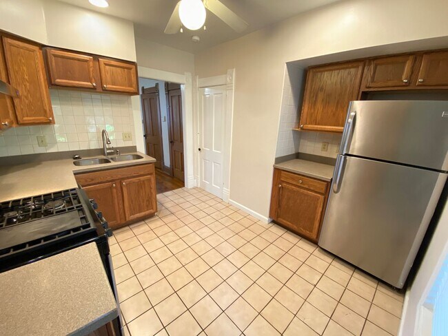 Building Photo - Price Ave 49-51 NCR