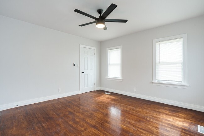 Building Photo - 1109 SW 26th St