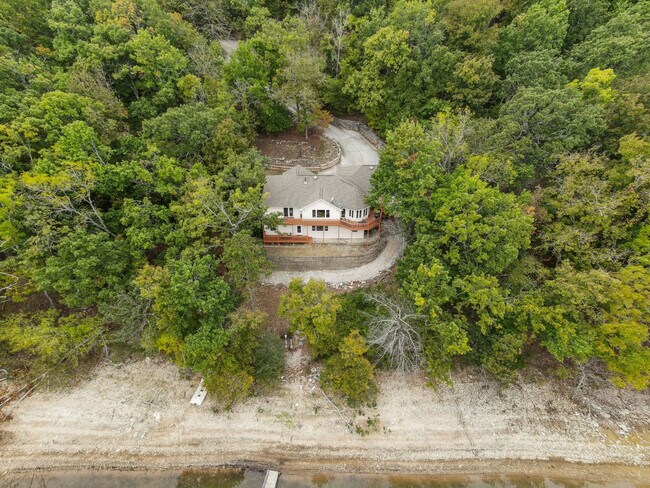 Building Photo - 814 County Rd 1524