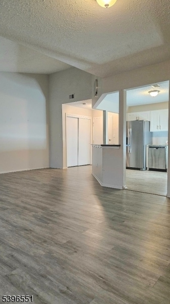 Building Photo - 124 Drake Ln