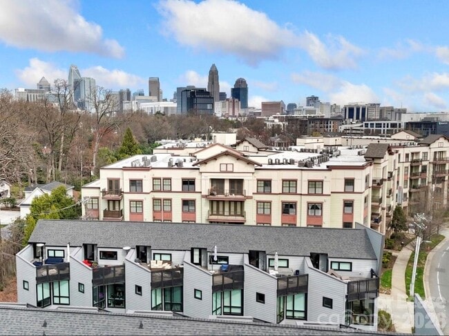 Building Photo - 1070 Kenilworth Ave